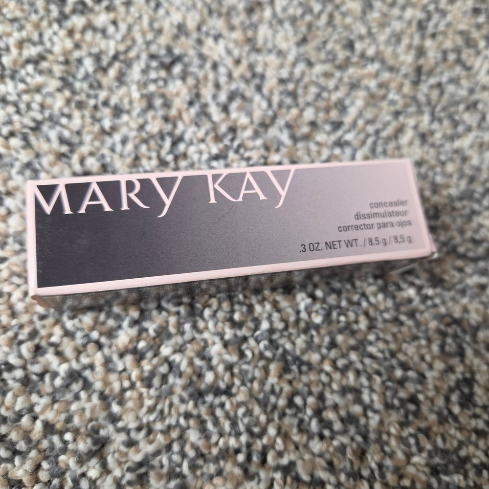 Mary Kay Concealer Beige 2 Creamy Waterproof Long-Lasting .3 oz New in Box